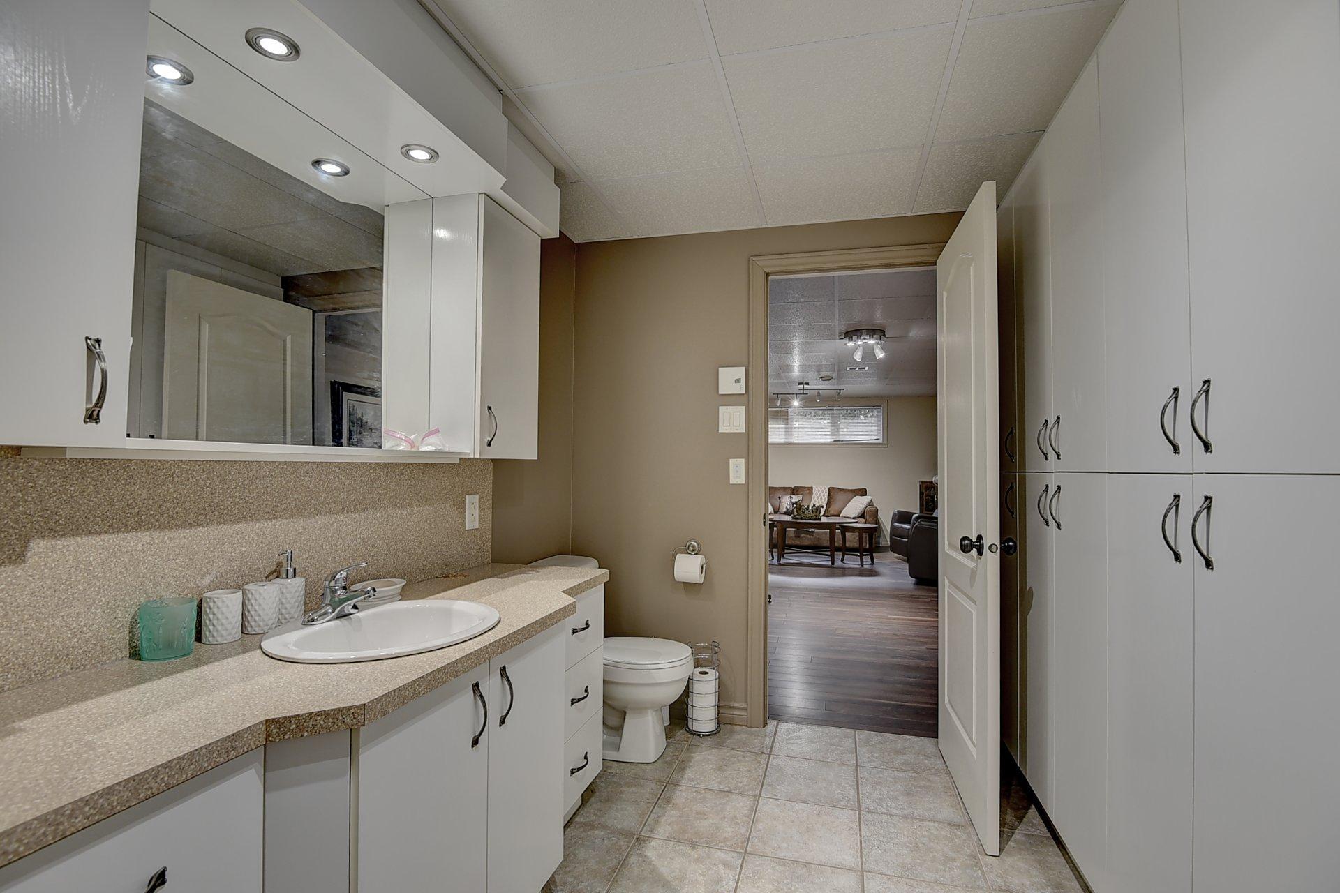 









265


Rue Grillon

,
Saint-Paul,




QC
J0K3E0

