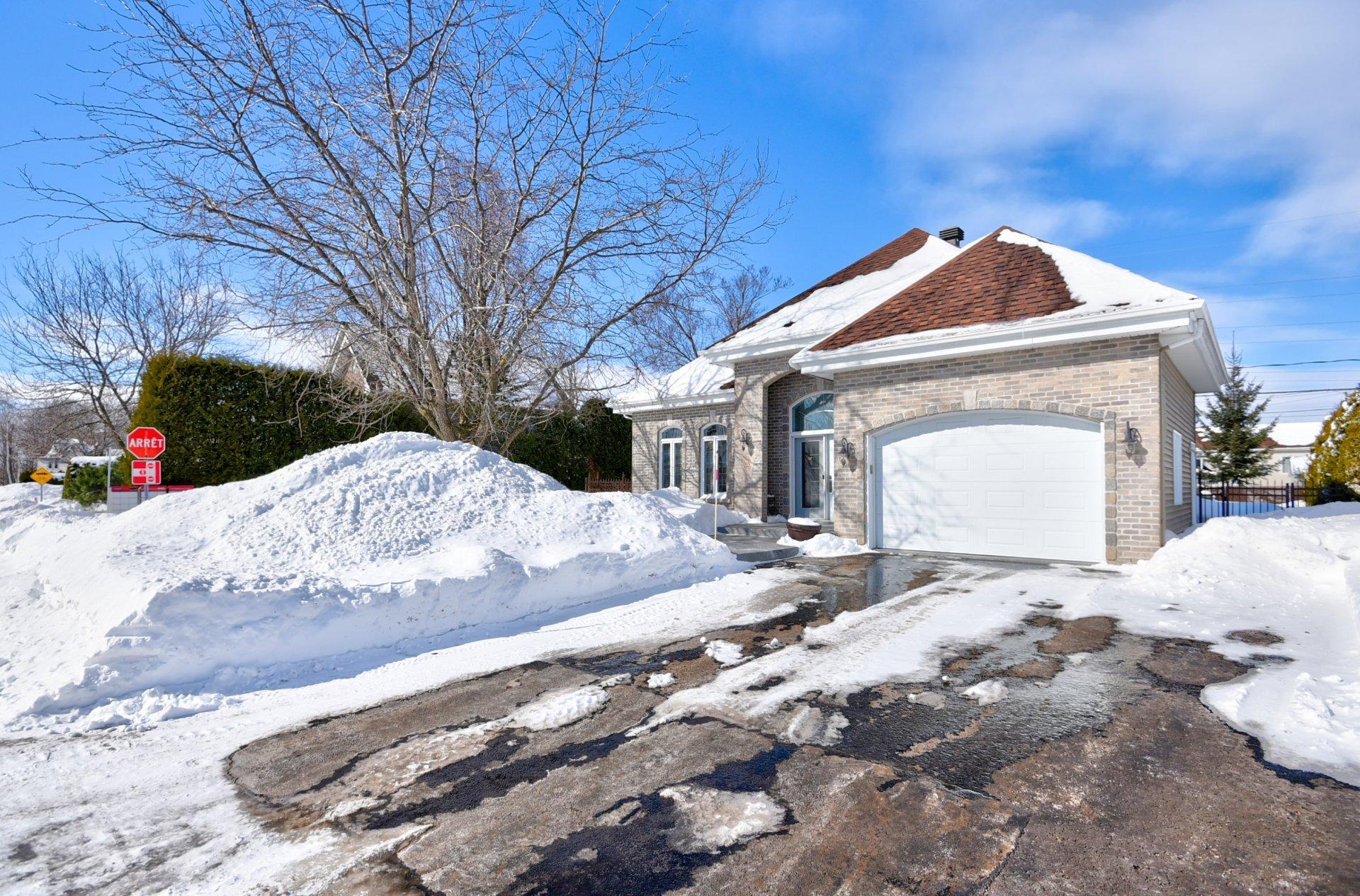 









265


Rue Grillon

,
Saint-Paul,




QC
J0K3E0

