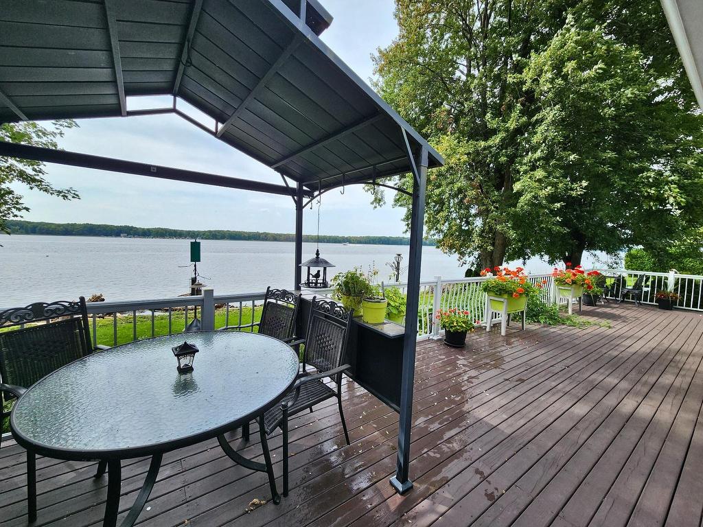









750


Tsse Robillard

,
Saint-André-d'Argenteuil,




QC
J0V1X0

