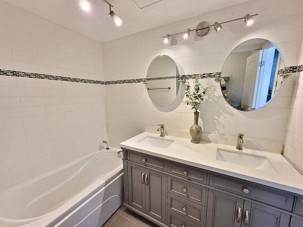 









750


Tsse Robillard

,
Saint-André-d'Argenteuil,




QC
J0V1X0


