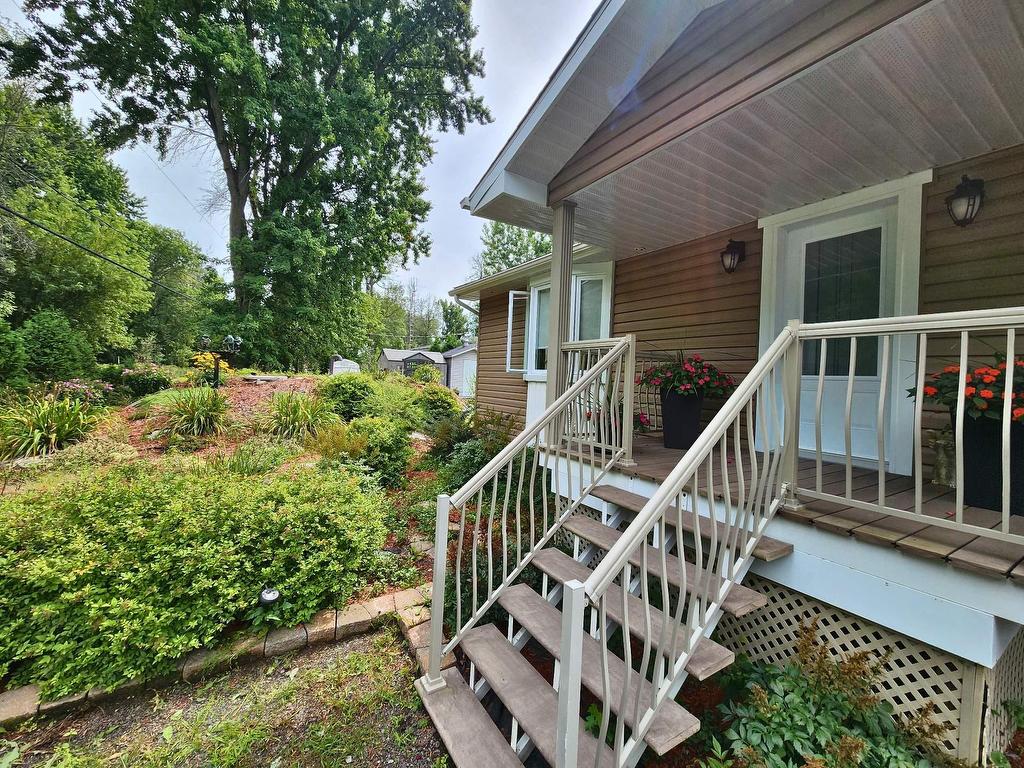 









750


Tsse Robillard

,
Saint-André-d'Argenteuil,




QC
J0V1X0

