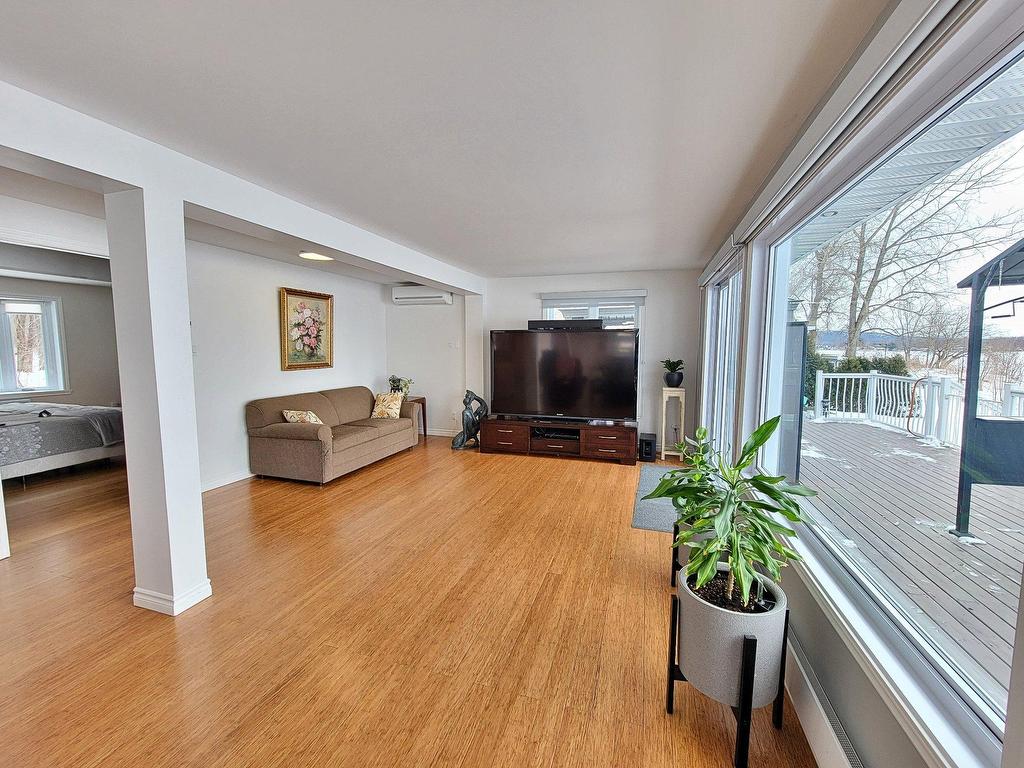 









750


Tsse Robillard

,
Saint-André-d'Argenteuil,




QC
J0V1X0

