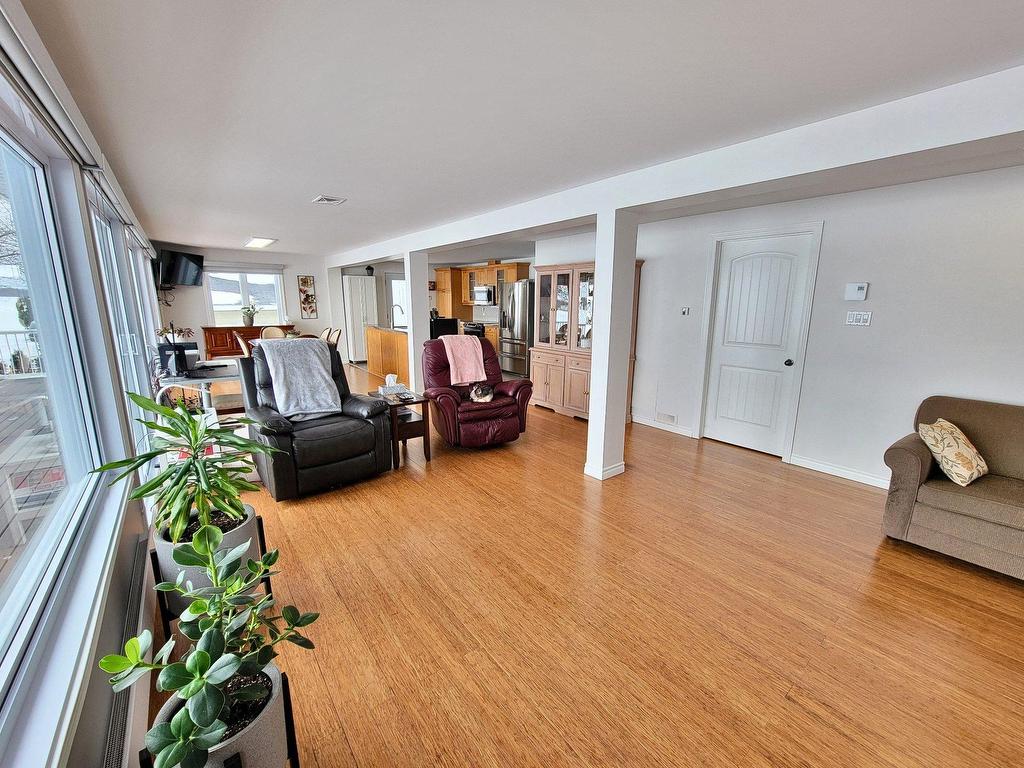 









750


Tsse Robillard

,
Saint-André-d'Argenteuil,




QC
J0V1X0

