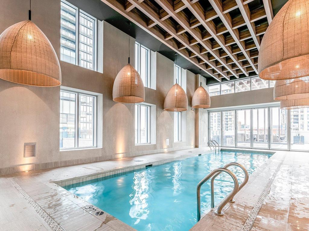 









1288


Rue St-Antoine O.

, 2405,
Montréal (Ville-Marie),




QC
H3C1C2

