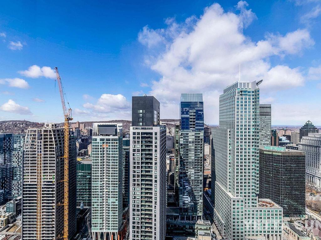 









1288


Rue St-Antoine O.

, 2405,
Montréal (Ville-Marie),




QC
H3C1C2

