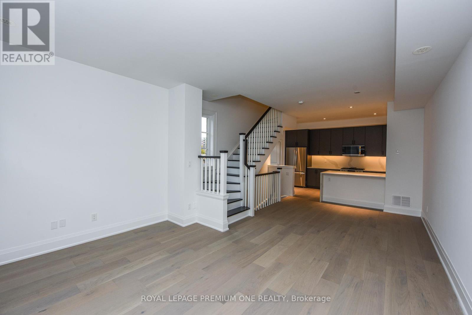 












119 - 1 WASDALE ROAD

,
Mississauga,




Ontario
L5M2R2

