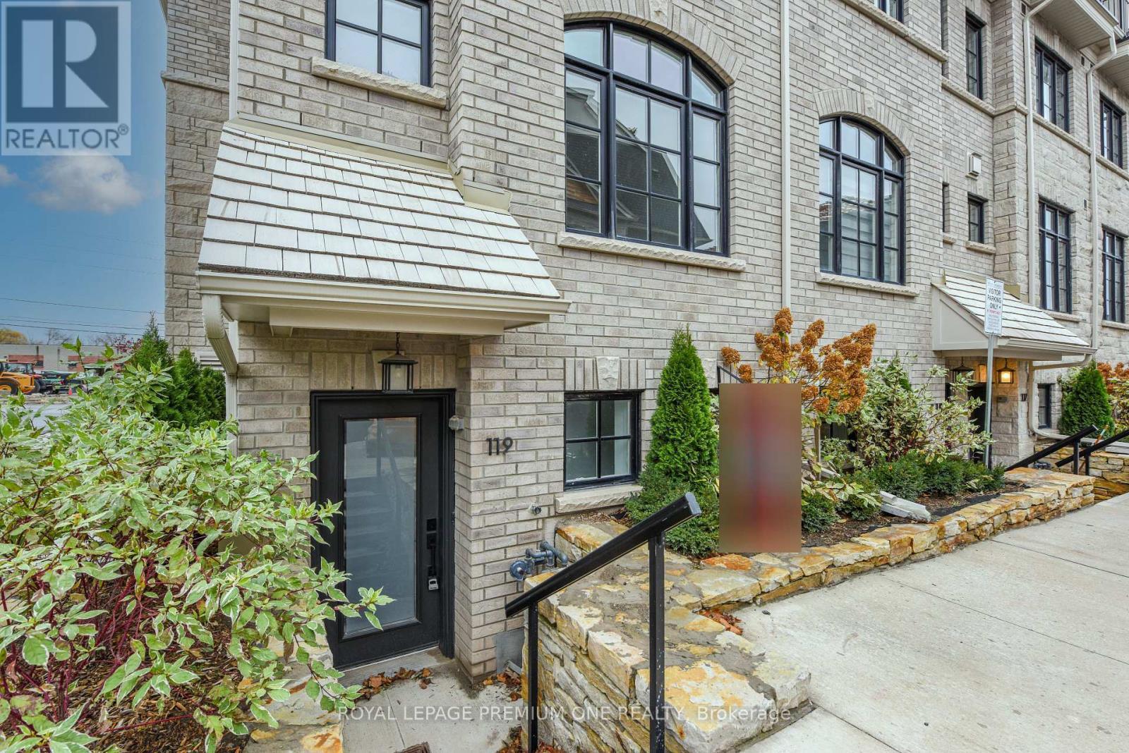 












119 - 1 WASDALE ROAD

,
Mississauga,




Ontario
L5M2R2

