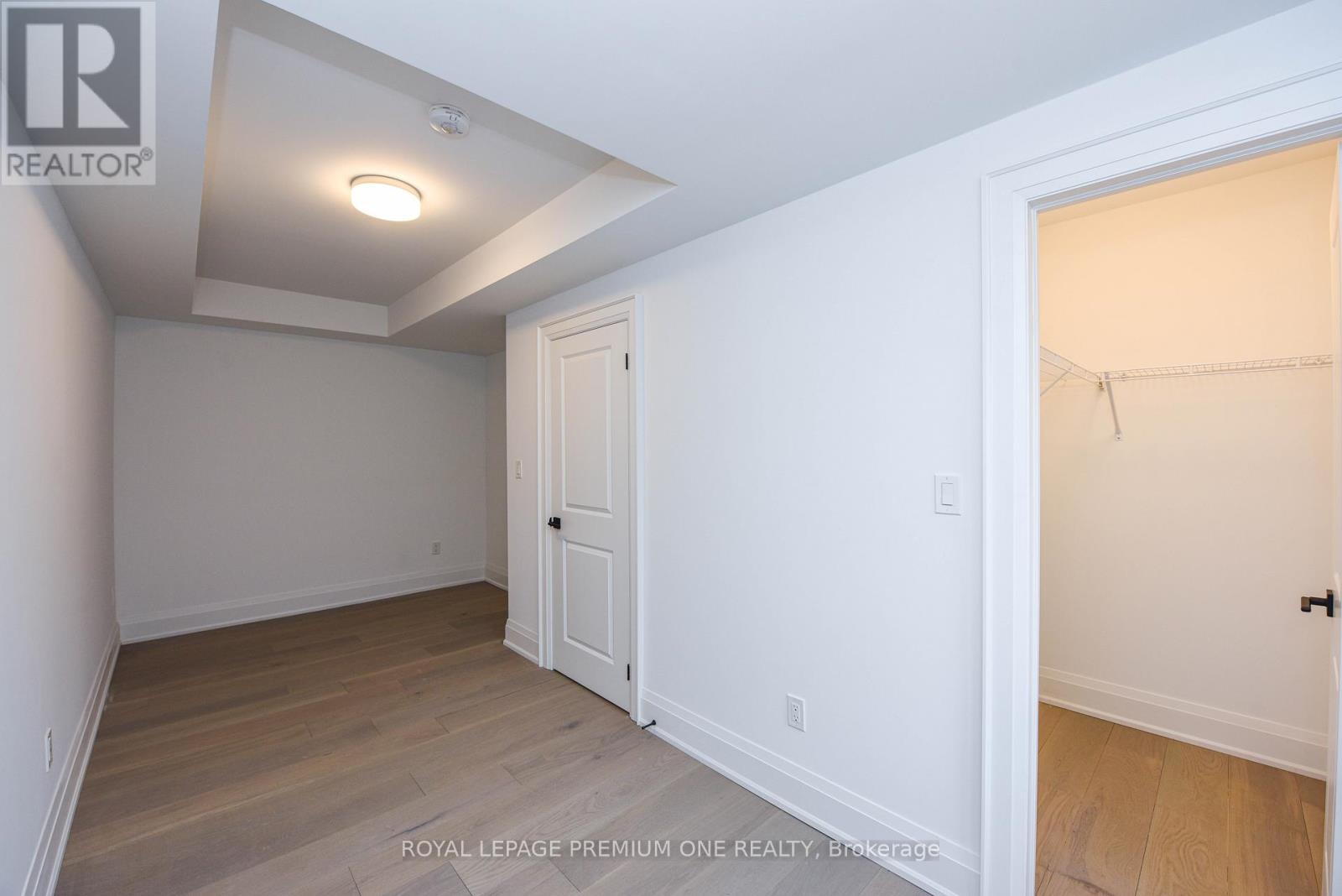 












119 - 1 WASDALE ROAD

,
Mississauga,




Ontario
L5M2R2

