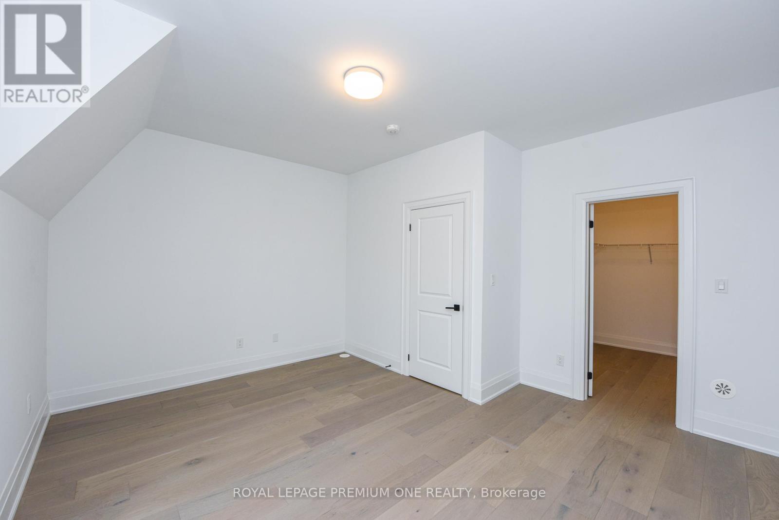 












119 - 1 WASDALE ROAD

,
Mississauga,




Ontario
L5M2R2

