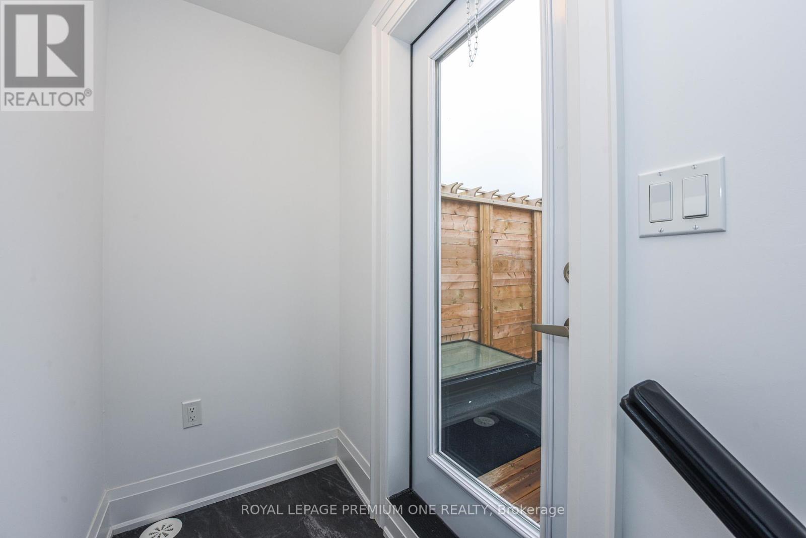 












119 - 1 WASDALE ROAD

,
Mississauga,




Ontario
L5M2R2

