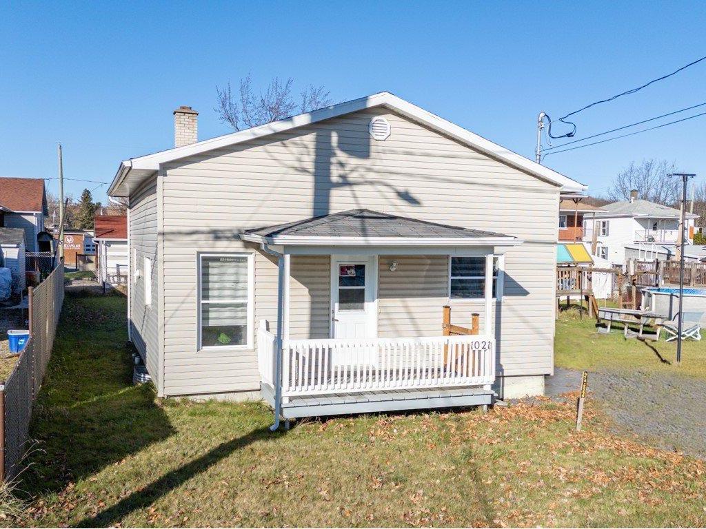 









1021


Rue Deschaillons

,
Sherbrooke (Fleurimont),




QC
J1G1X6

