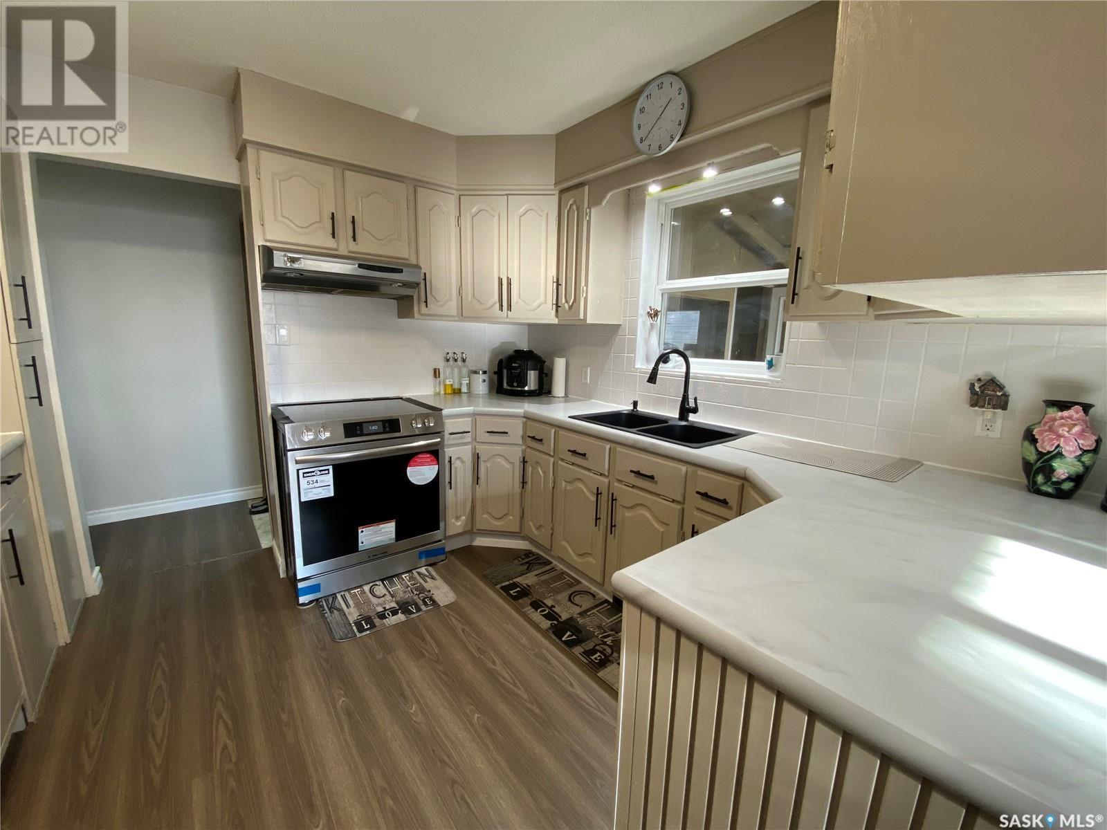 












Brock Acreage - Parcel A of SW 23-29-20 W3rd

,
Kindersley Rm No. 290,




Saskatchewan
S0L0H0

