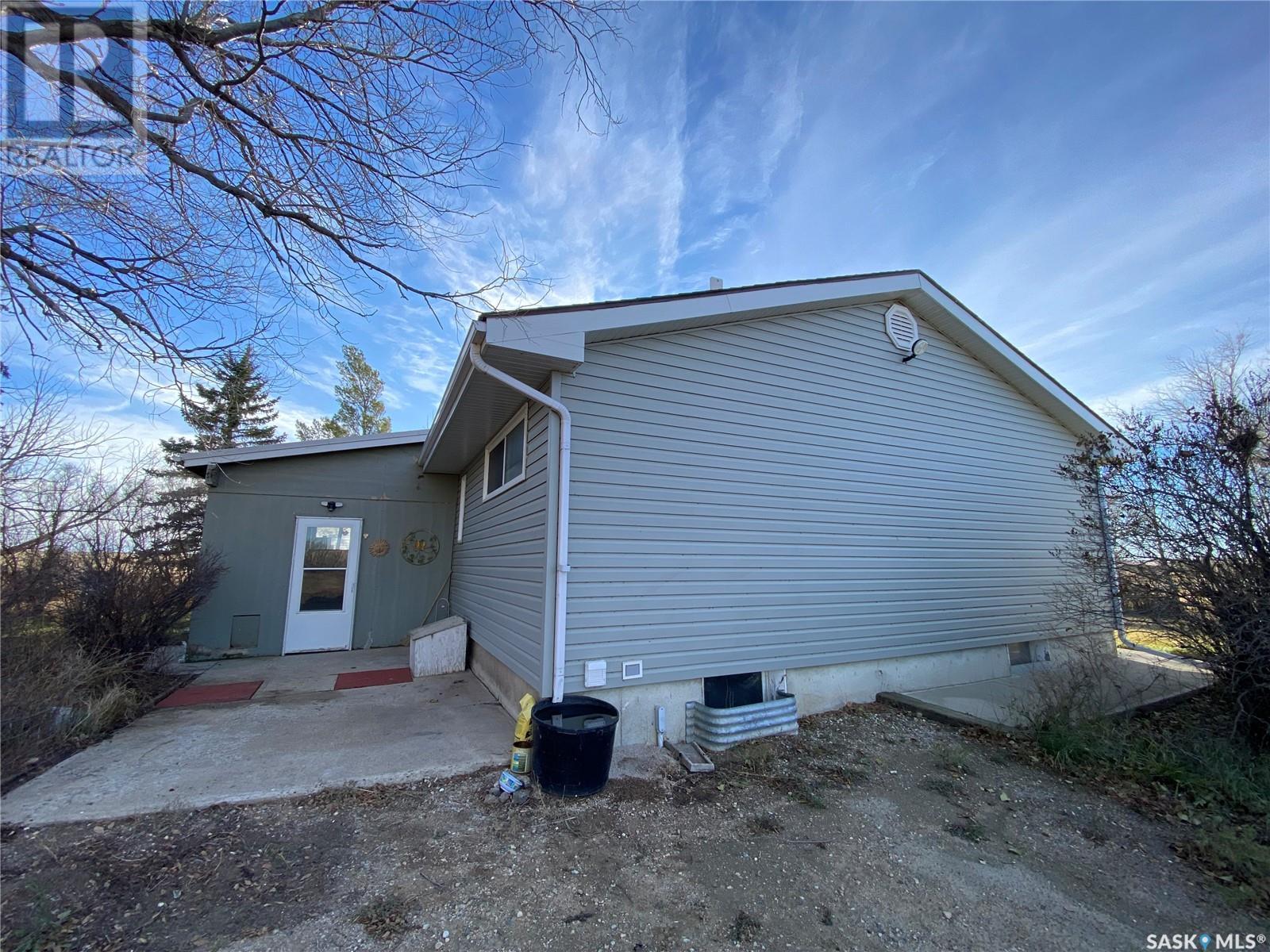 












Brock Acreage - Parcel A of SW 23-29-20 W3rd

,
Kindersley Rm No. 290,




Saskatchewan
S0L0H0

