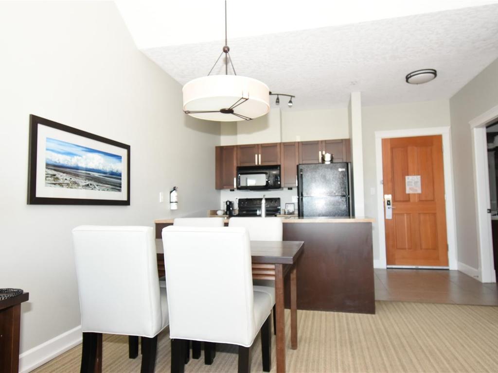 









1730


Riverside

Lane, 318C,
Courtenay,




BC
V9N 8C7

