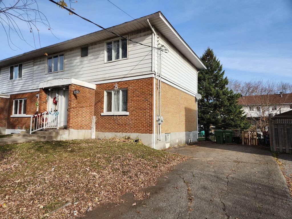 









10809

 - 10811


Av. Pigeon

,
Montréal (Montréal-Nord),




QC
H1G5V2

