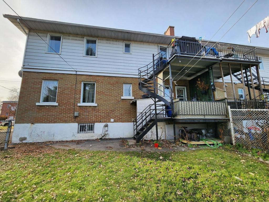 









10809

 - 10811


Av. Pigeon

,
Montréal (Montréal-Nord),




QC
H1G5V2

