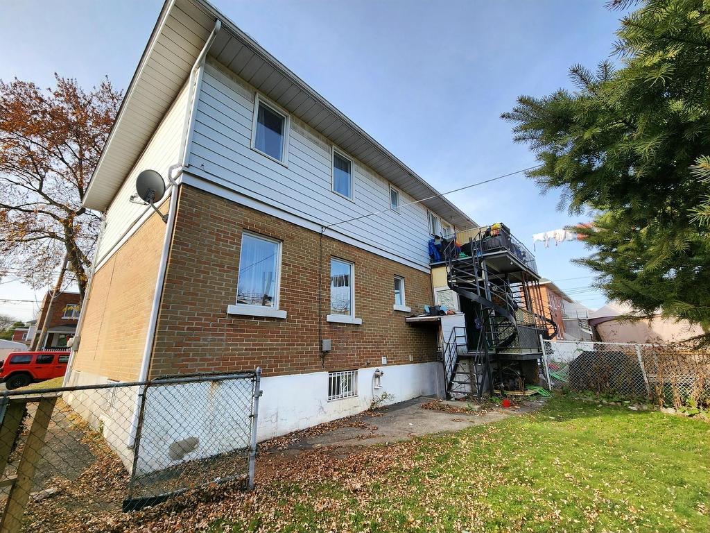 









10809

 - 10811


Av. Pigeon

,
Montréal (Montréal-Nord),




QC
H1G5V2

