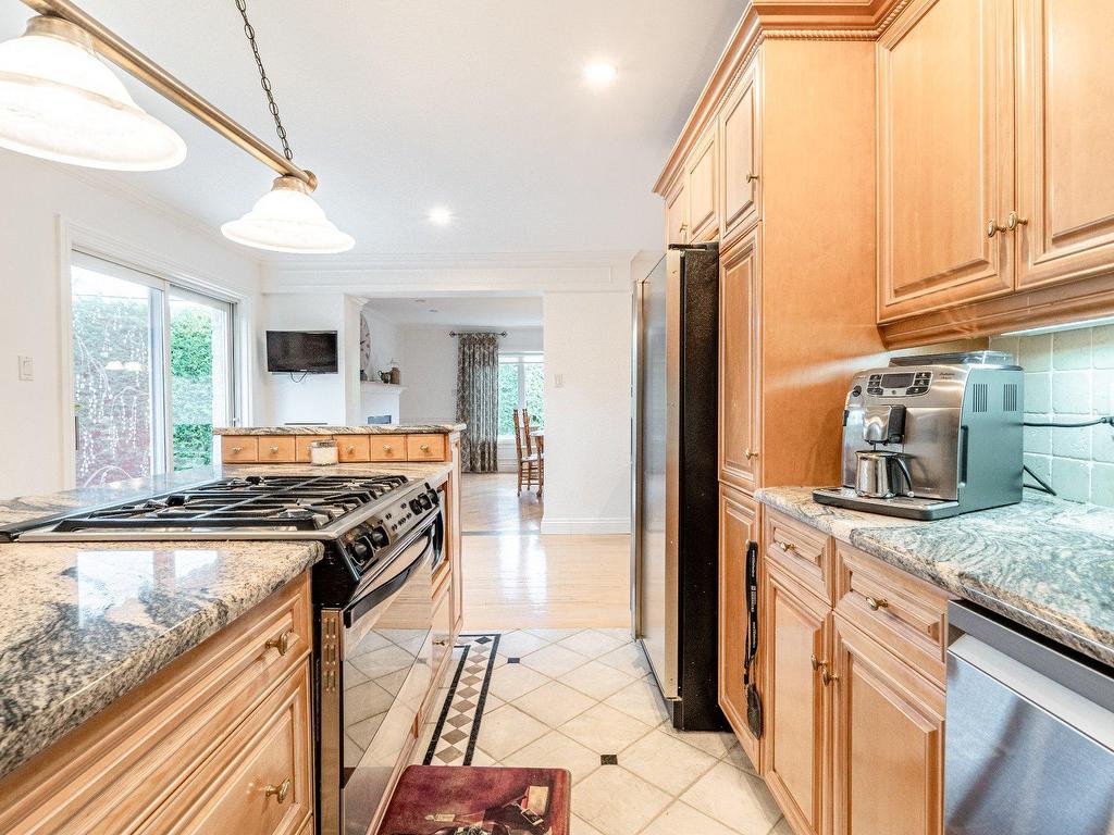 









1504


Rue du Muscadet

,
Sherbrooke (Brompton/Rock Forest/Saint-Élie/Deauville),




QC
J1N1V1


