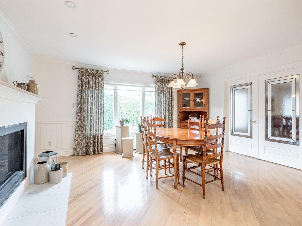 









1504


Rue du Muscadet

,
Sherbrooke (Brompton/Rock Forest/Saint-Élie/Deauville),




QC
J1N1V1

