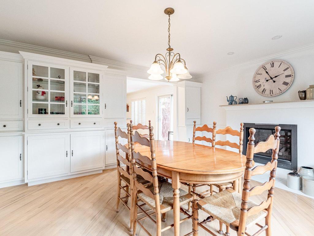 









1504


Rue du Muscadet

,
Sherbrooke (Brompton/Rock Forest/Saint-Élie/Deauville),




QC
J1N1V1

