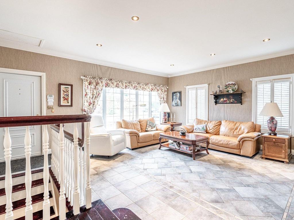 









1504


Rue du Muscadet

,
Sherbrooke (Brompton/Rock Forest/Saint-Élie/Deauville),




QC
J1N1V1

