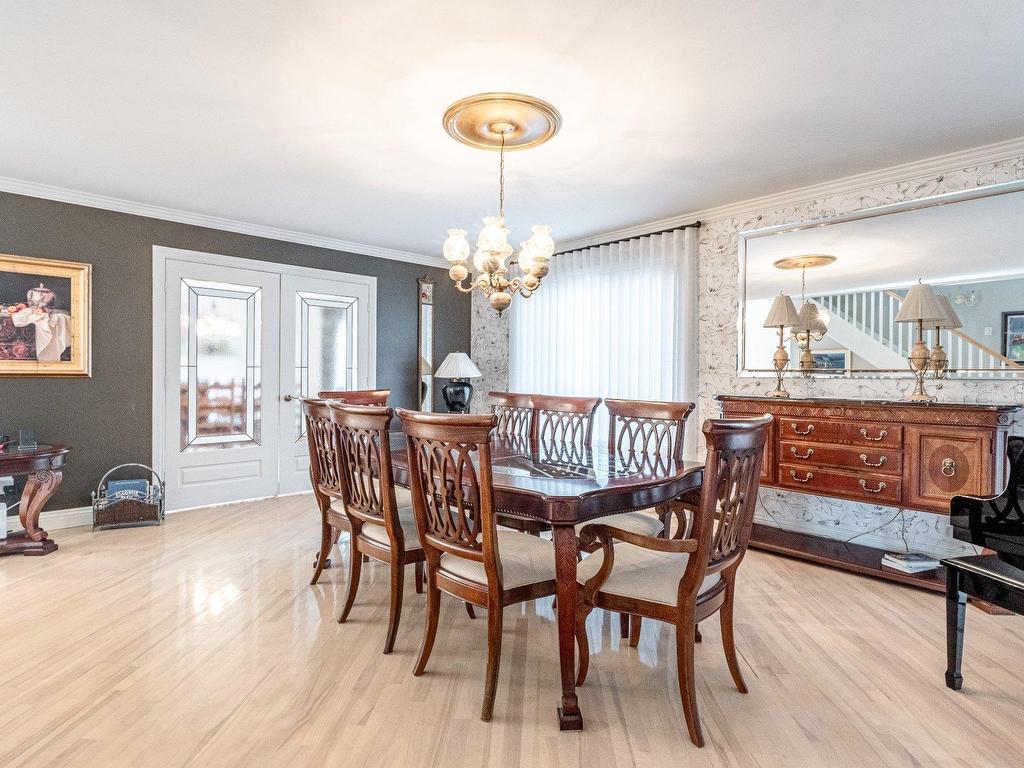 









1504


Rue du Muscadet

,
Sherbrooke (Brompton/Rock Forest/Saint-Élie/Deauville),




QC
J1N1V1

