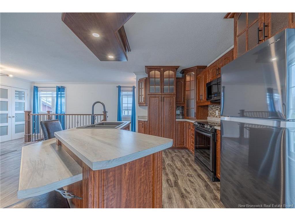 









653


Rue Principale

,
Beresford,




NB
E8K 3X5

