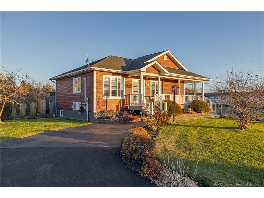 









653


Rue Principale

,
Beresford,




NB
E8K 3X5

