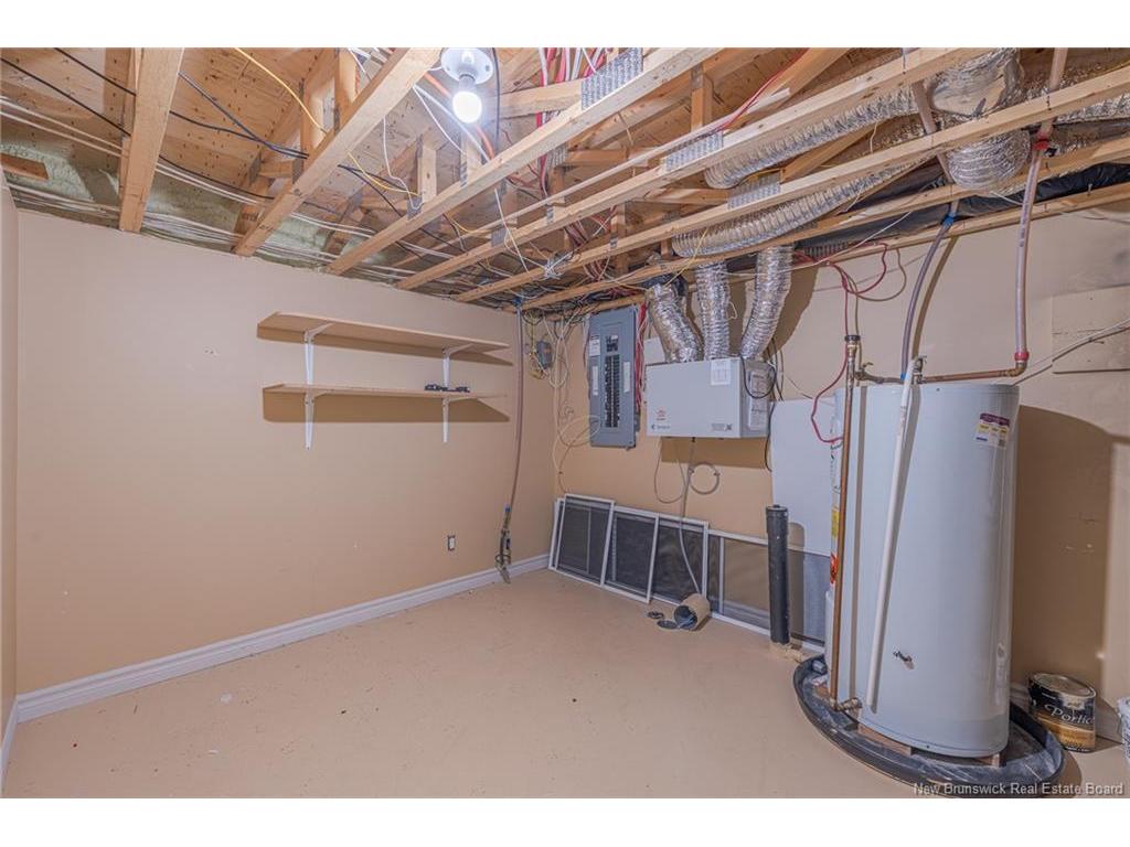 









653


Rue Principale

,
Beresford,




NB
E8K 3X5

