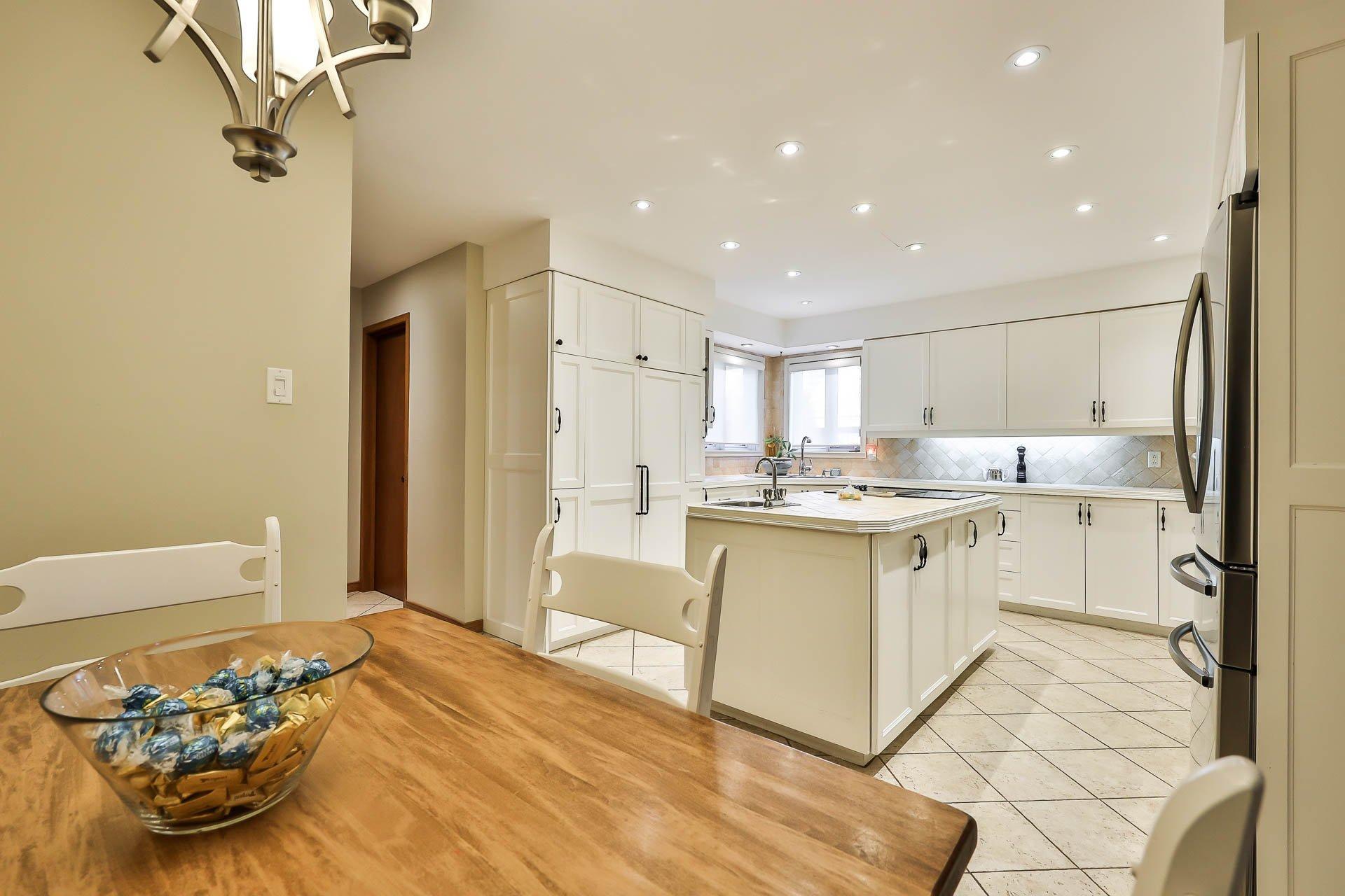 









511


Rg St-Louis

,
Saint-André-Avellin,







QC
J0V1W0

