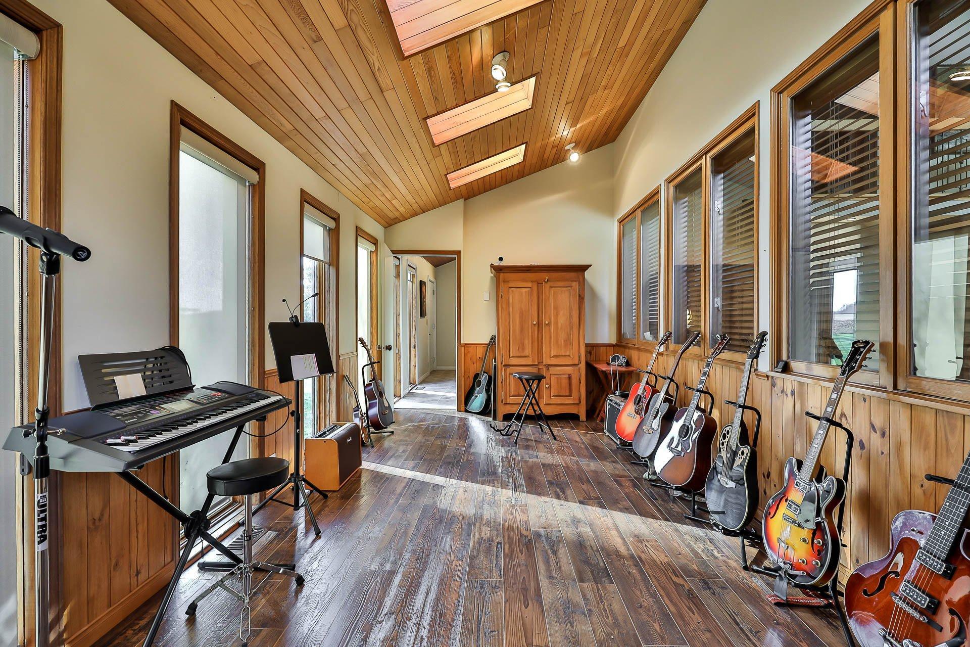 









511


Rg St-Louis

,
Saint-André-Avellin,







QC
J0V1W0

