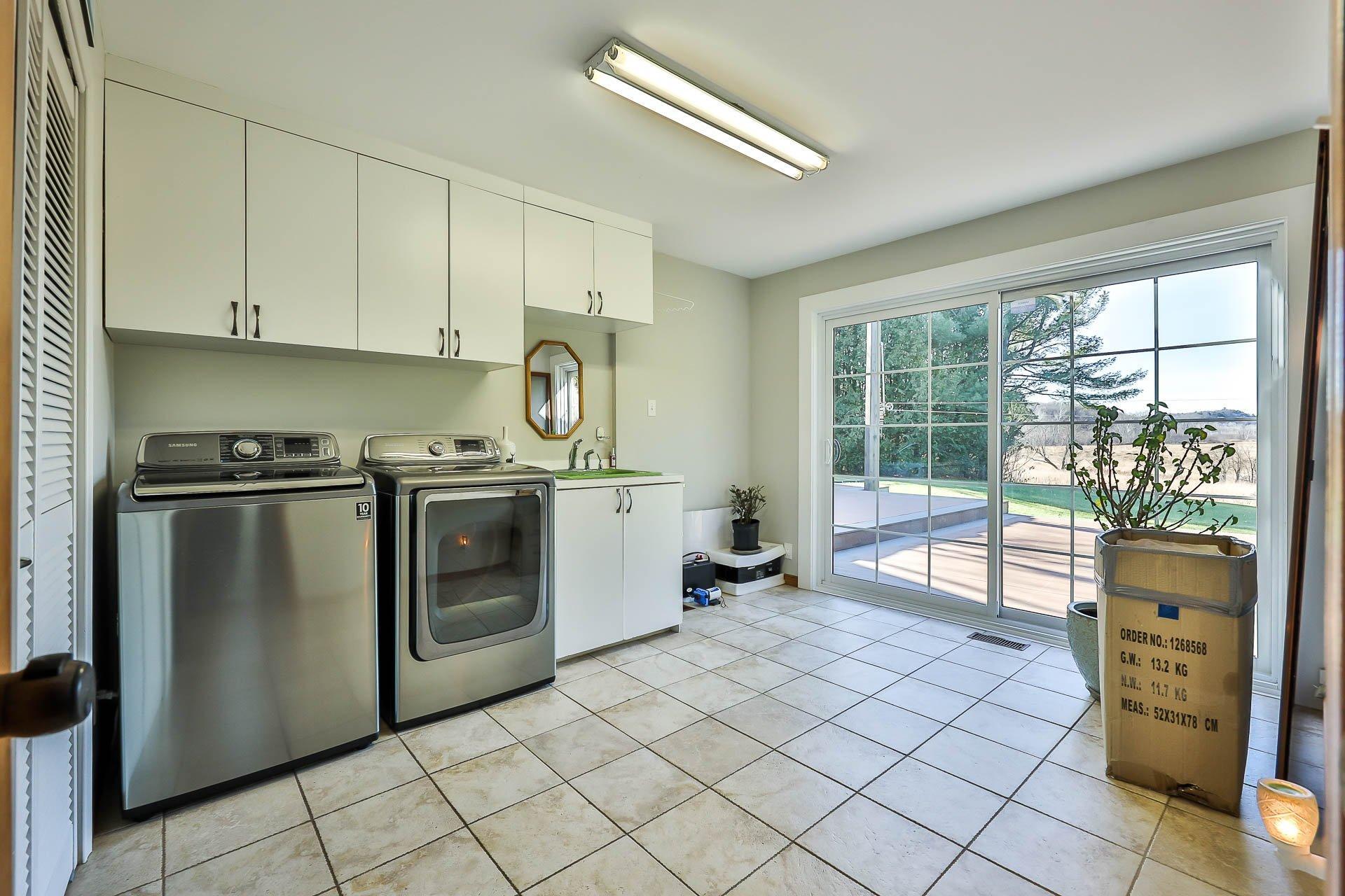 









511


Rg St-Louis

,
Saint-André-Avellin,







QC
J0V1W0

