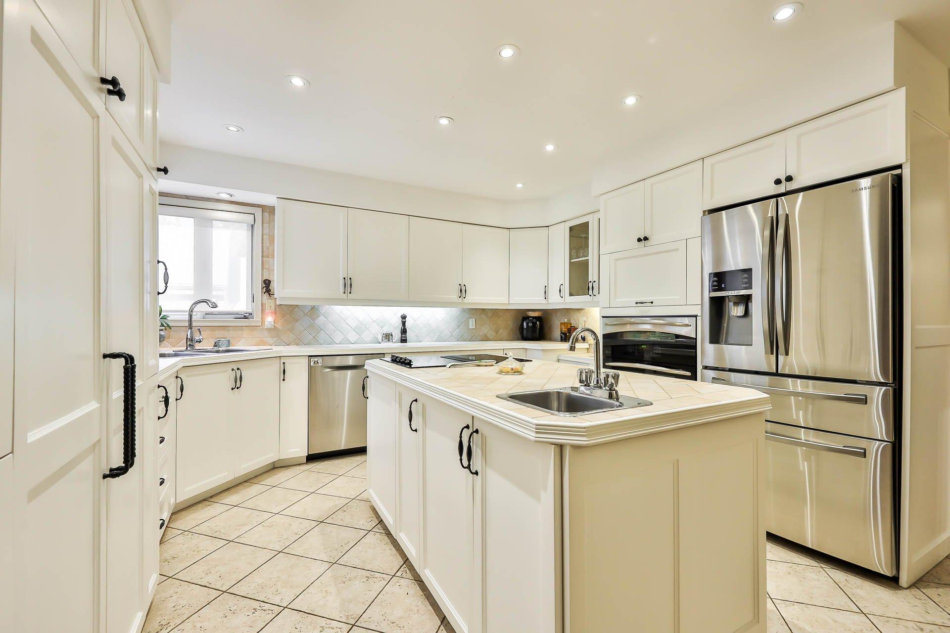 









511


Rg St-Louis

,
Saint-André-Avellin,







QC
J0V1W0

