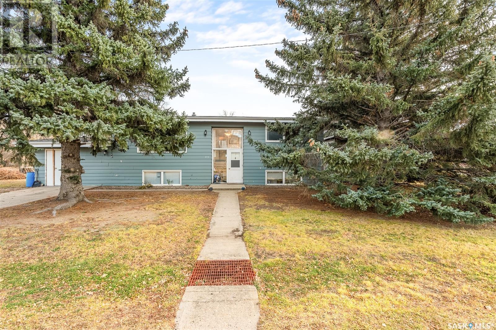 












315 Birch STREET

,
Caronport,




Saskatchewan
S0H0S0

