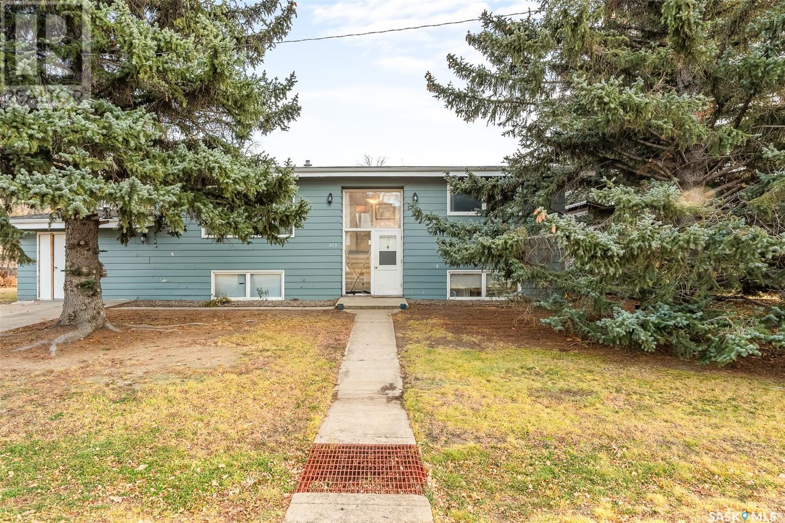 












315 Birch STREET

,
Caronport,




Saskatchewan
S0H0S0

