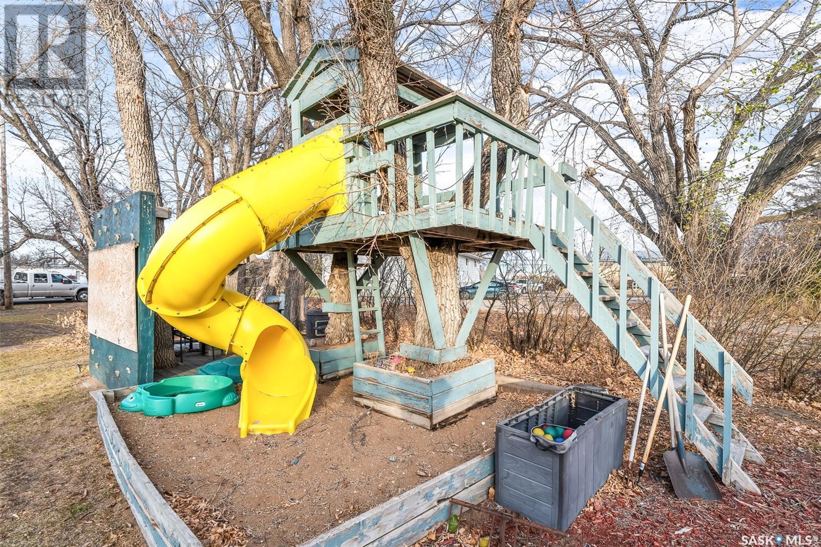 












315 Birch STREET

,
Caronport,




Saskatchewan
S0H0S0

