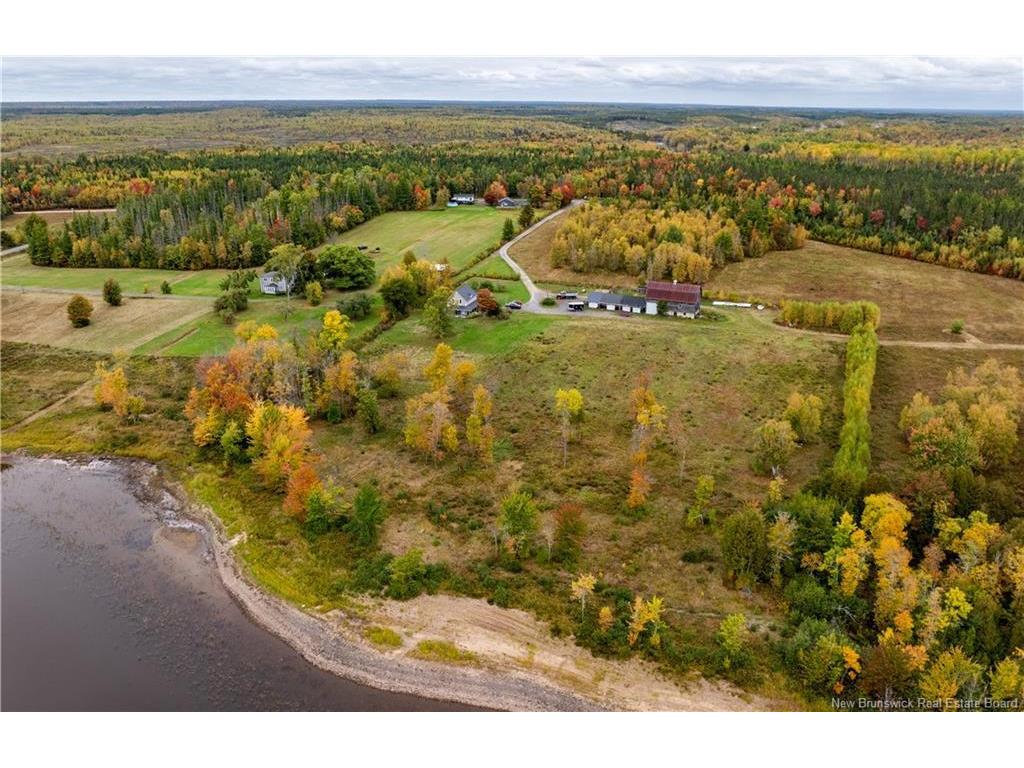 









28


Chapman

RD,
Newcastle Creek,




NB
E4B 2L6

