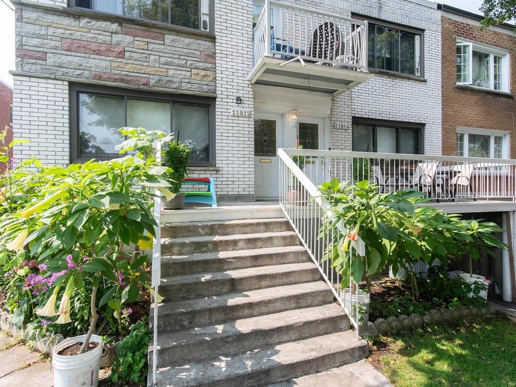 









11812

 - 11814


Rue Michel-Sarrazin

,
Montréal (Ahuntsic-Cartierville),




QC
H4J2G5

