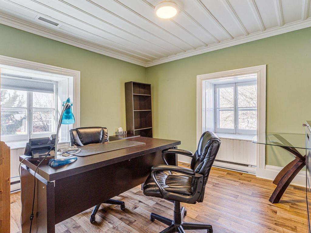 









10


Mtée Robert

,
Saint-Basile-le-Grand,




QC
J3N1L7

