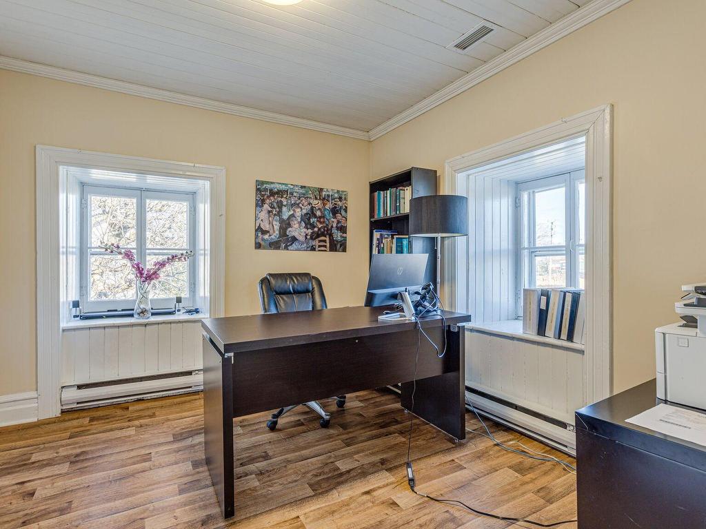 









10


Mtée Robert

,
Saint-Basile-le-Grand,




QC
J3N1L7

