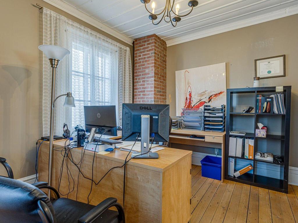 









10


Mtée Robert

,
Saint-Basile-le-Grand,




QC
J3N1L7

