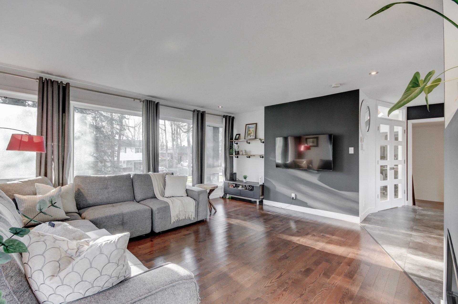 









1160


Rue De Bougainville

,
Saint-Bruno-de-Montarville,




QC
J3V3E7

