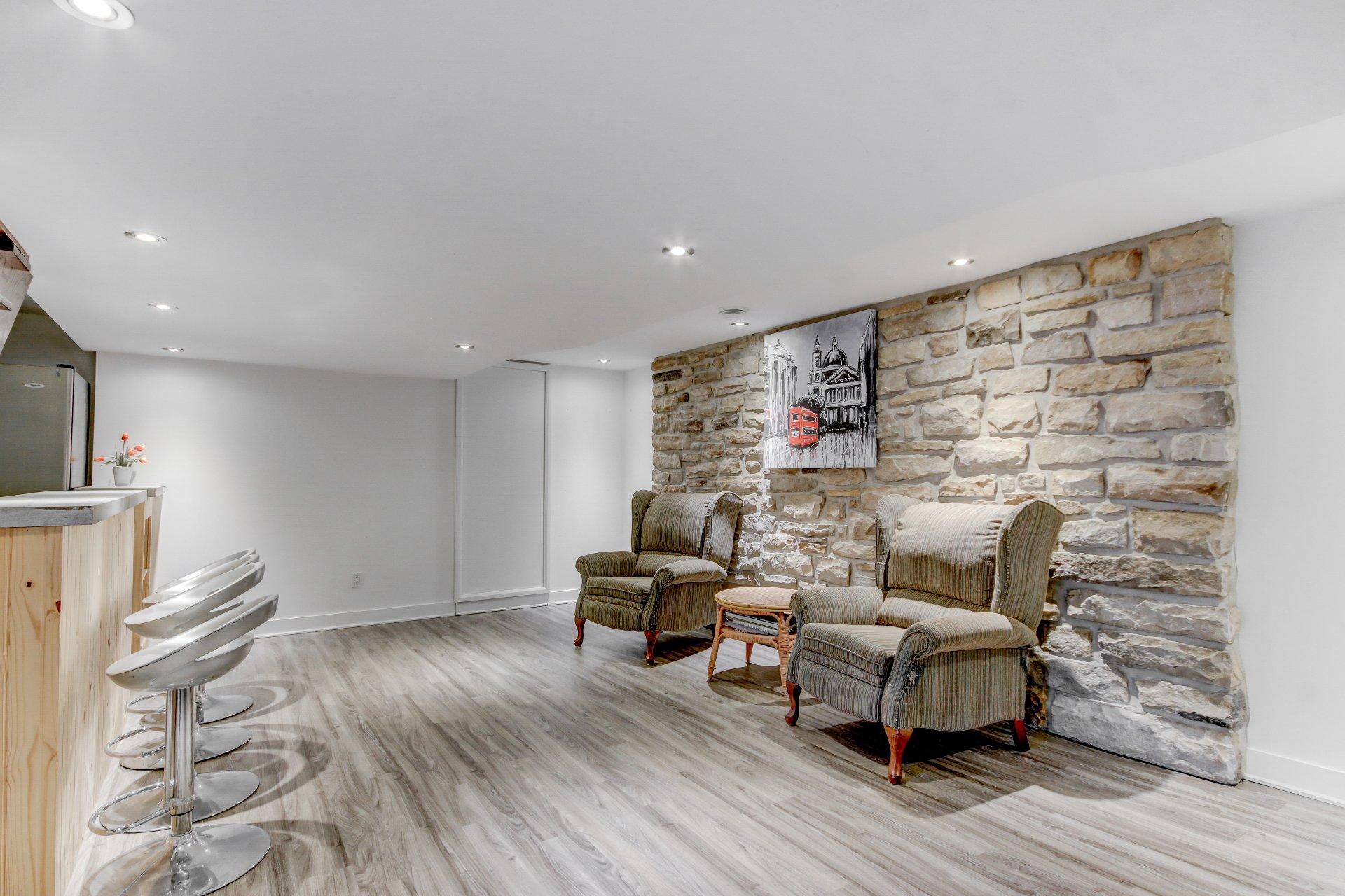 









1160


Rue De Bougainville

,
Saint-Bruno-de-Montarville,




QC
J3V3E7

