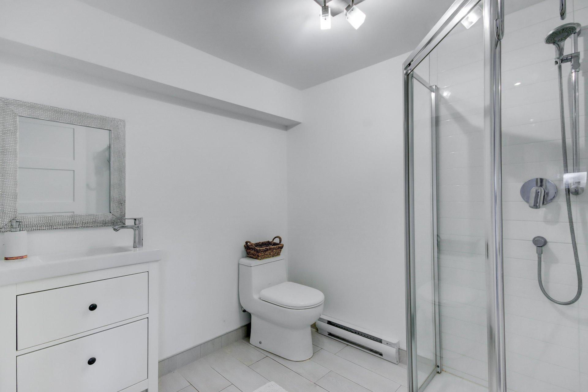 









1160


Rue De Bougainville

,
Saint-Bruno-de-Montarville,




QC
J3V3E7

