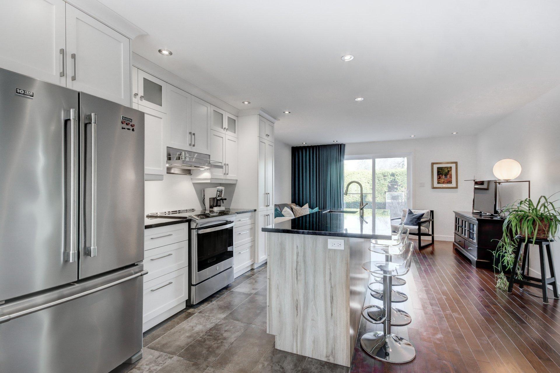 









1160


Rue De Bougainville

,
Saint-Bruno-de-Montarville,




QC
J3V3E7

