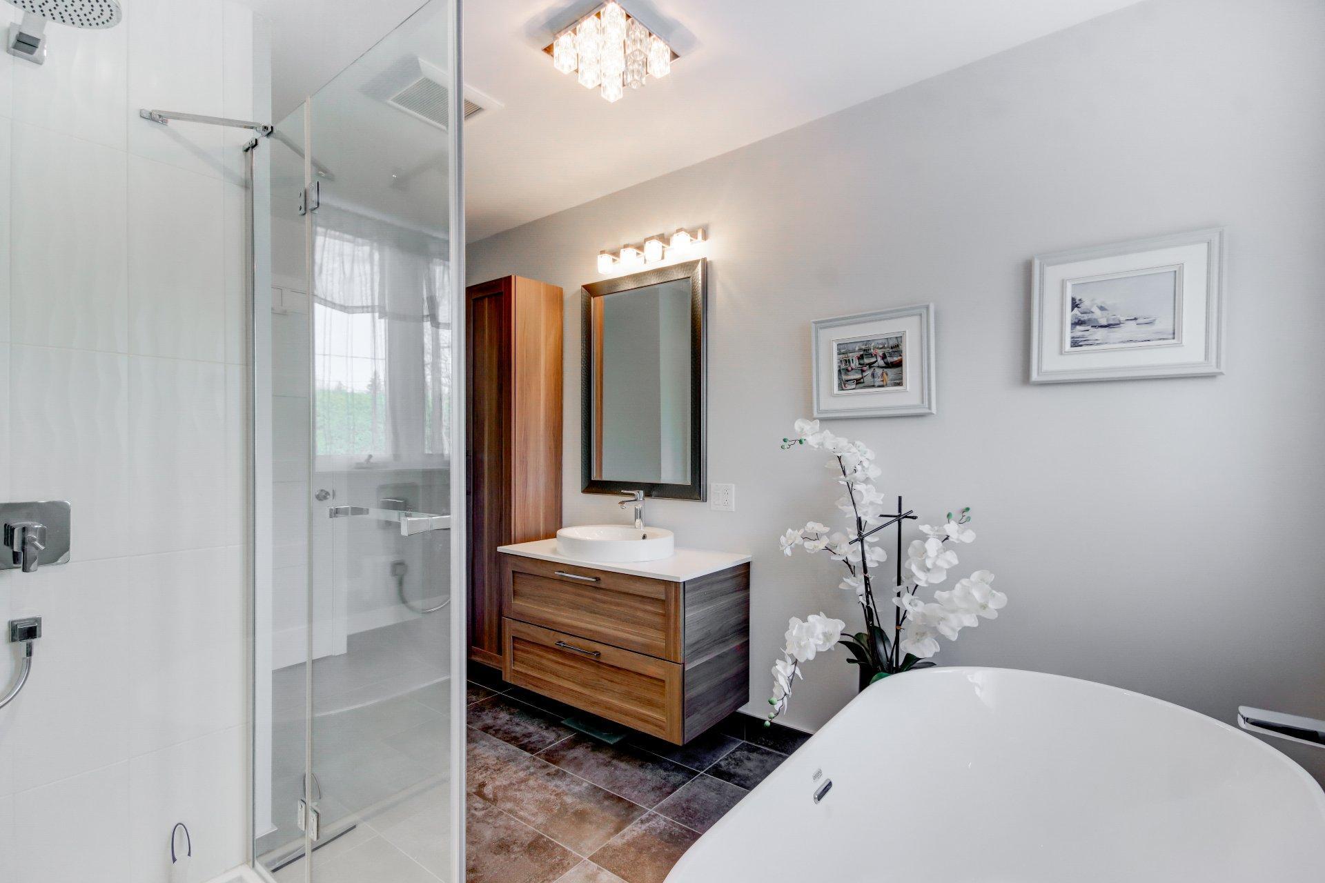 









1160


Rue De Bougainville

,
Saint-Bruno-de-Montarville,




QC
J3V3E7

