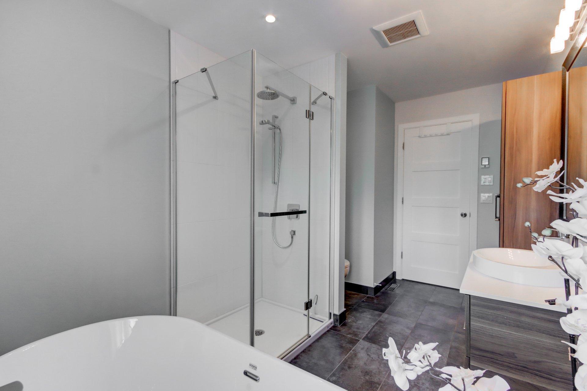 









1160


Rue De Bougainville

,
Saint-Bruno-de-Montarville,




QC
J3V3E7

