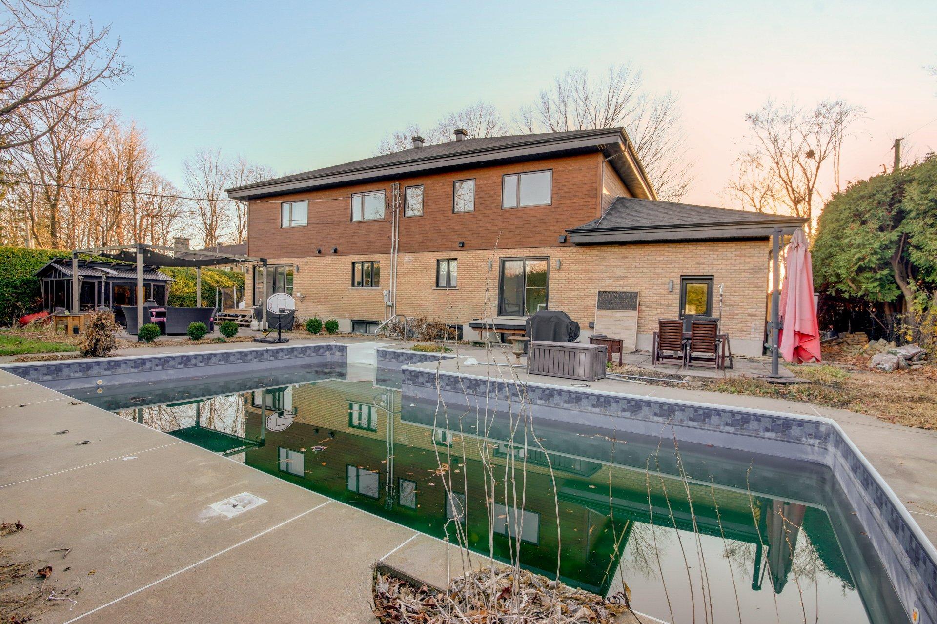 









1160


Rue De Bougainville

,
Saint-Bruno-de-Montarville,




QC
J3V3E7

