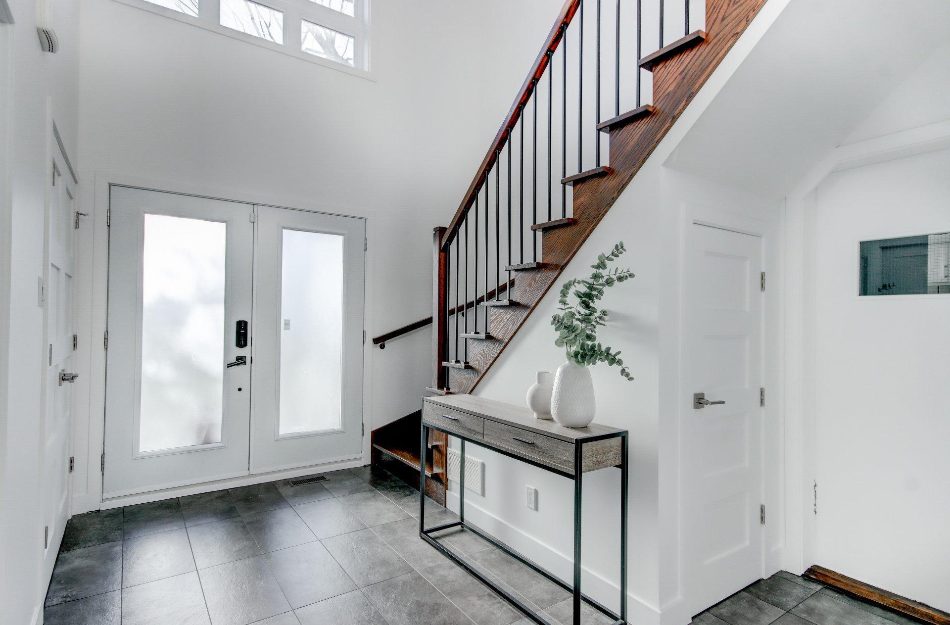









1160


Rue De Bougainville

,
Saint-Bruno-de-Montarville,




QC
J3V3E7

