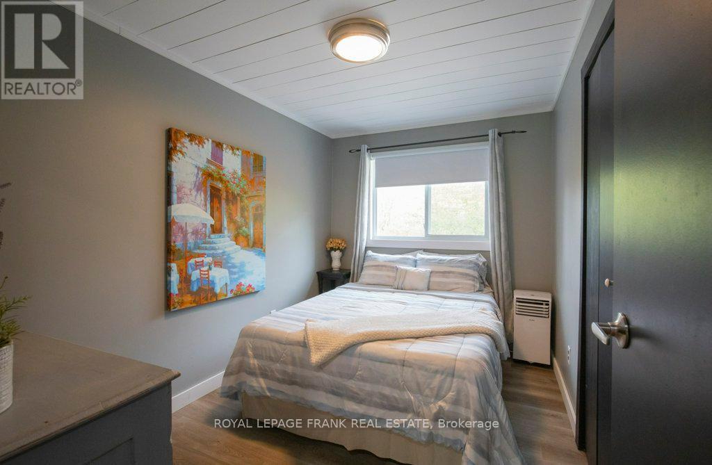 












4053 COUNTY RD 36

,
Trent Lakes,




Ontario
K0L1J0

